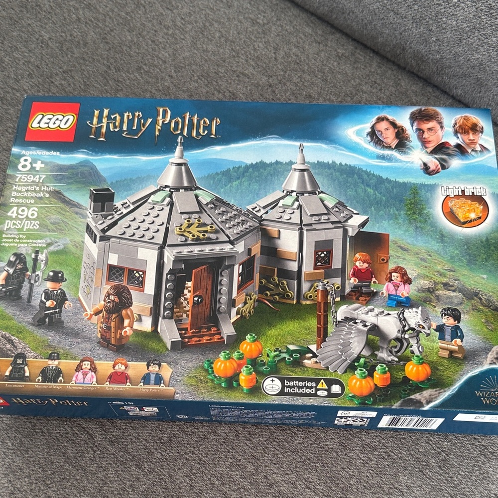 LEGO Harry Potter Magical Hut Adventure set